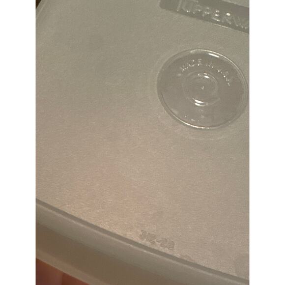 Vintage Tupperware Square Storage Containers Set 311-6 & 312-28 Lot of 4 White - Picture 5 of 6